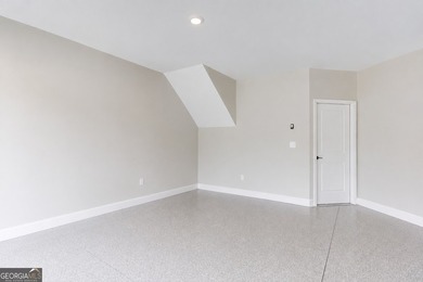 Rare lake-view opportunity in The Courtyards at Bailey Farms, a - photo 21
