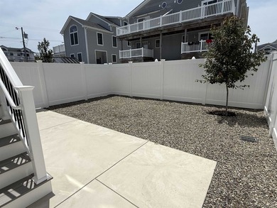 **READY FOR YOU TO MOVE IN*** New Construction Coastal - photo 27