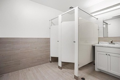 Rare opportunity to own a fully renovated commercial office - photo 29