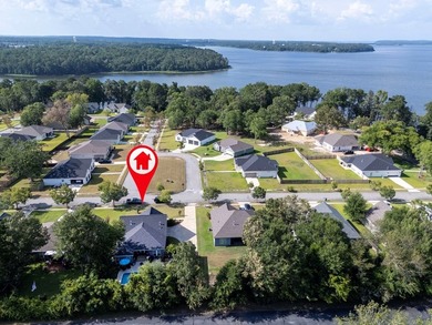 Discover easy living in this beautifully maintained brick home - photo 32