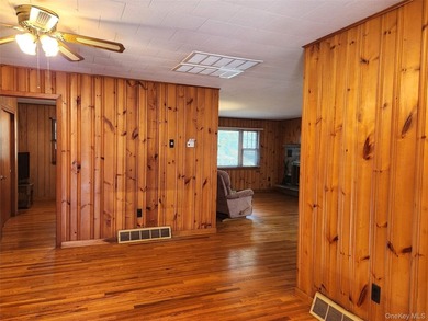 Private Smallwood Oasis! This three bedroom, one full and one - photo 3