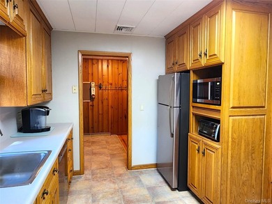 Private Smallwood Oasis! This three bedroom, one full and one - photo 7