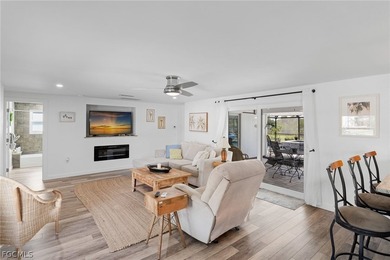 Adorable, completely remodeled 2-bedroom, 2-bath bungalow - photo 6