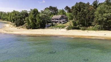 Custom Home on 124.6 FT of Lake Huron Shoreline. The Tree-lined - photo 2