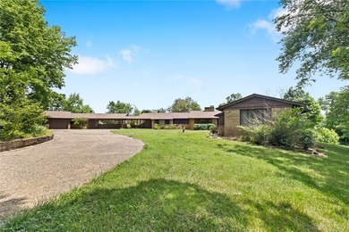Seize the opportunity to own a one-of-a-kind property in - photo 10