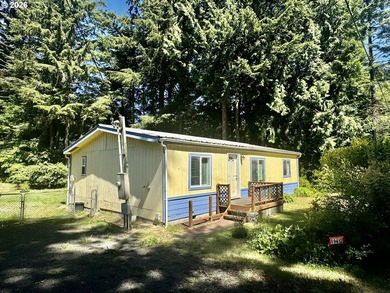 Welcome home to this 3 bedroom, 2 bathroom double-wide - photo 2