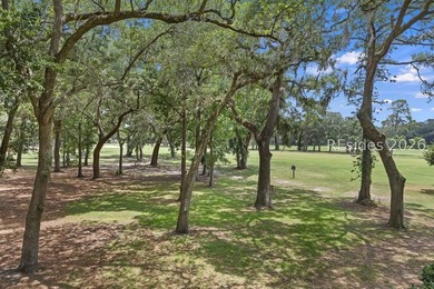 In the heart of Palmetto Dunes, this beautiful villa is the kind - photo 3