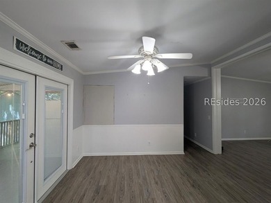 Single-level, elevated 3-bedroom, 2-bath home in the Baywood - photo 6
