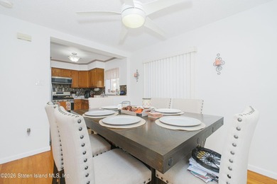 Beautifully maintained 4 bedroom, 4 bath townhome located in the - photo 11