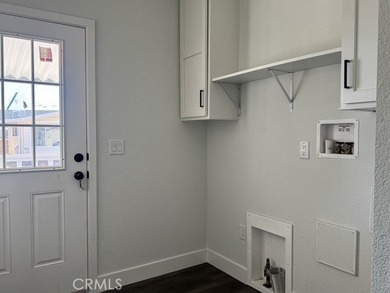 28' x 62' Approx. 1,638 sq. ft. 2025 model Quartz countertops - photo 16