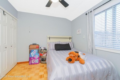 Beautifully maintained 4 bedroom, 4 bath townhome located in the - photo 17