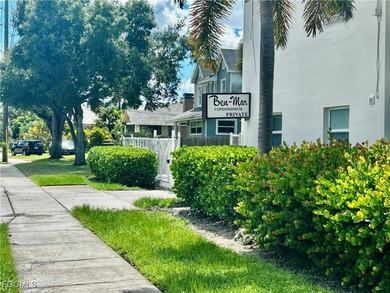 Caloosahatchee River Condo For Sale in Fort Myers Florida