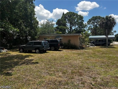 1963 concrete block house in need of some love. Endless - photo 17
