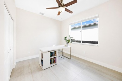 Beautifully upgraded 3-bed, 2-bath home in Oakland Park, built - photo 17