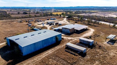 Very Large facility previously used for pipe manufacturing - photo 19