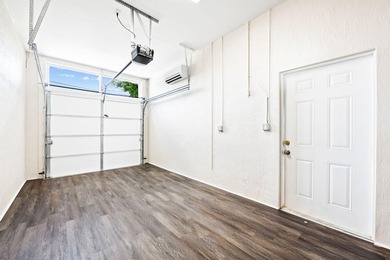 Beautifully upgraded 3-bed, 2-bath home in Oakland Park, built - photo 19