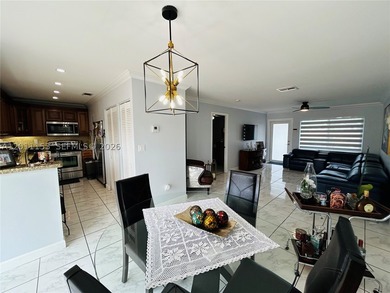 Welcome to this beautiful townhouse with 3 bedrooms and 2 - photo 7