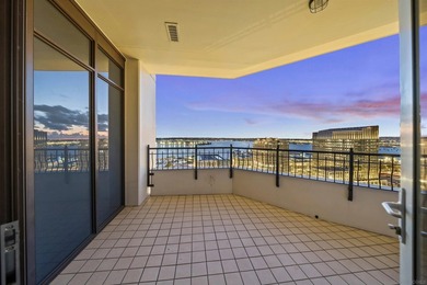 Park Place Residence 2501 offers an exceptional opportunity to - photo 8