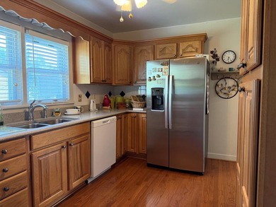 Charming updated traditional style home conveniently located in - photo 4