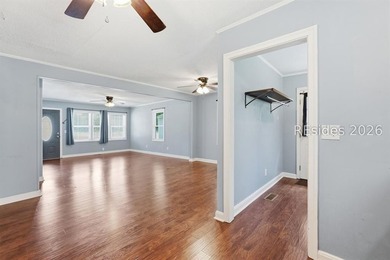 This 1,220-square-foot home in Beaufort offers a rare - photo 10