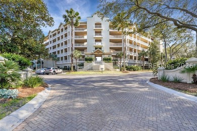 Experience luxury oceanfront living in this stunning 3 BR | 3 BA - photo 1