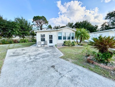 Silver Lake - Highlands County Home For Sale in Avonpark Florida