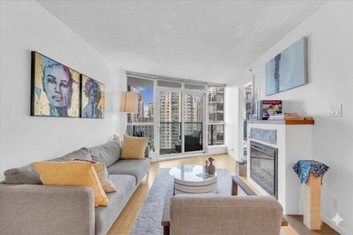 Rarely available Junior 2 Bedroom at The Melville in the heart - photo 2
