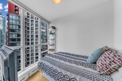 Rarely available Junior 2 Bedroom at The Melville in the heart - photo 10