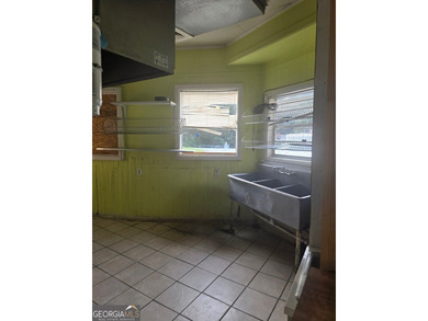 Rare investment opportunity! 7988 square feet - freestanding - photo 4