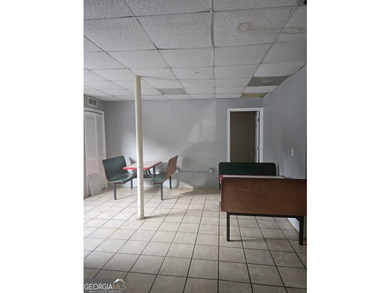 Rare investment opportunity! 7988 square feet - freestanding - photo 9