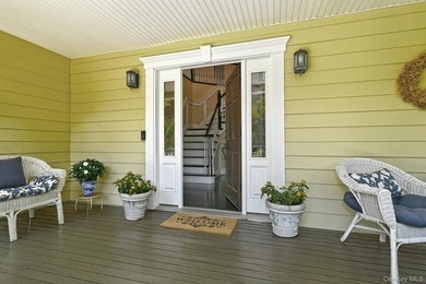 Welcome to 4 Hampton Court, where exceptional layout, property - photo 4