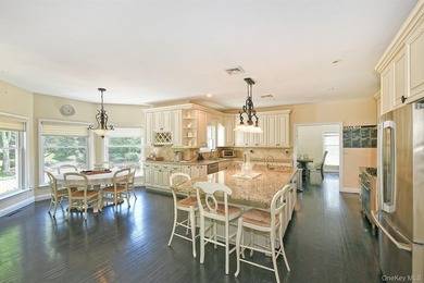 Welcome to 4 Hampton Court, where exceptional layout, property - photo 10