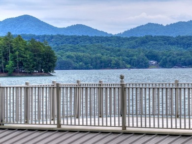 LAKE BLUE RIDGE AT IT'S FINEST! This 5-bedroom, 5.5-bath luxury - photo 19