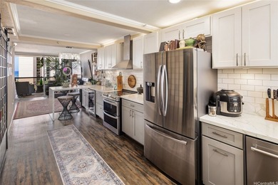 Live the ultimate Honolulu dream! Step into this ultra-sleek - photo 4