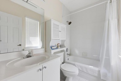Welcome to Old Florida Bungalow Townhomes. A tastefully - photo 24