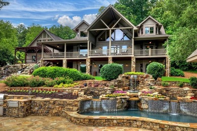 LAKE BLUE RIDGE AT IT'S FINEST! This 5-bedroom, 5.5-bath luxury - photo 25