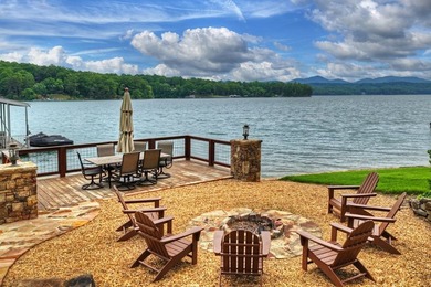 LAKE BLUE RIDGE AT IT'S FINEST! This 5-bedroom, 5.5-bath luxury - photo 27