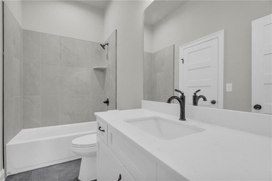 Welcome to luxury lake living at its finest! This stunning new - photo 28