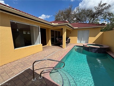Welcome to the beautiful, gated community of Casa Del Lagoplete - photo 9