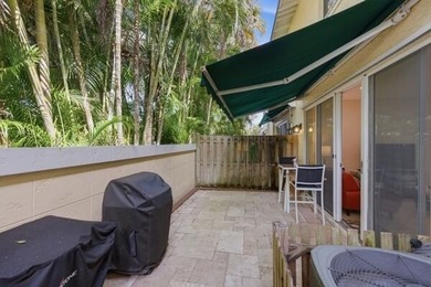 Welcome to Old Florida Bungalow Townhomes. A tastefully - photo 30