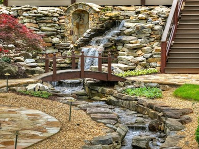 LAKE BLUE RIDGE AT IT'S FINEST! This 5-bedroom, 5.5-bath luxury - photo 32