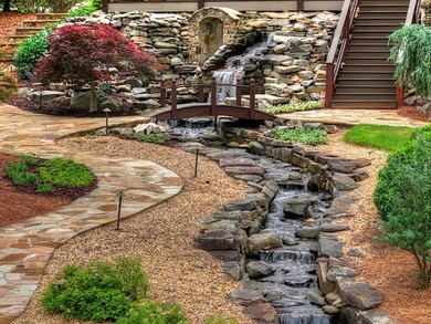 LAKE BLUE RIDGE AT IT'S FINEST! This 5-bedroom, 5.5-bath luxury - photo 33