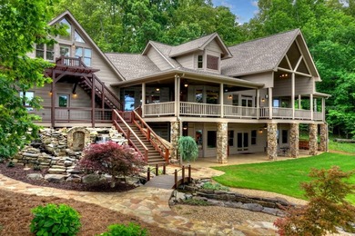 LAKE BLUE RIDGE AT IT'S FINEST! This 5-bedroom, 5.5-bath luxury - photo 35