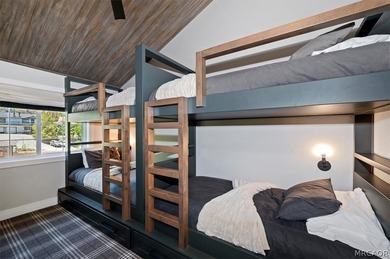 A RARE OFFERING ON THE SLOPES! Experience true mountain luxury - photo 36
