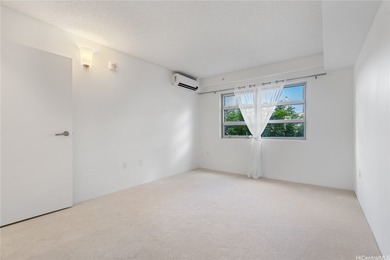 Rare Kaka'ako opportunity with TWO parking stalls and a *monthly - photo 7