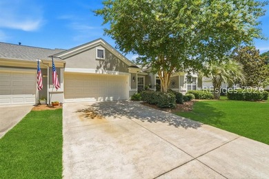 Location! Location! Beautifully updated extended, end unit Wren - photo 3