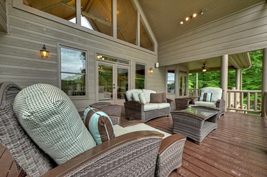 LAKE BLUE RIDGE AT IT'S FINEST! This 5-bedroom, 5.5-bath luxury - photo 45