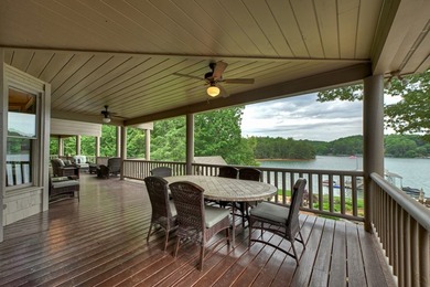 LAKE BLUE RIDGE AT IT'S FINEST! This 5-bedroom, 5.5-bath luxury - photo 47