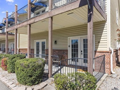 Enjoy easy lake living in this 2-bedroom, 2-bath single-story - photo 4