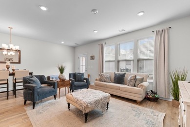 If you've been looking for a place in Market Common that just - photo 10